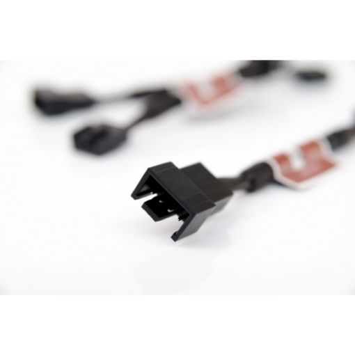 Picture of Noctua NA-SRC7 4-pin silent adapter.