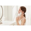 Изображение Умная щетка для очищения лица InFace 4-в-1 Thermal Aqua Peel CF-07E с гидротерапевтическим массажем белого цвета.