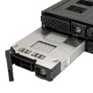 תמונה של כלוב כוננים SilverStone FS204-US ל-4 כונני U.2 בגודל 2.5 אינץ'