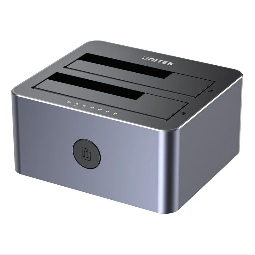 Picture of UNITEK Y-3026GY docking station for SATA drives with offline cloning.