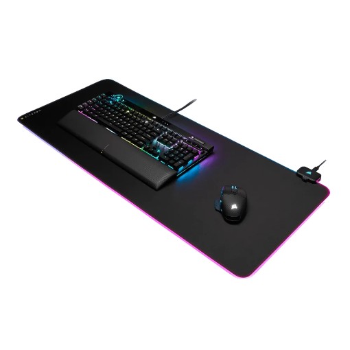 Изображение Коврик для мыши CORSAIR MM700 RGB Extended черного цвета.
